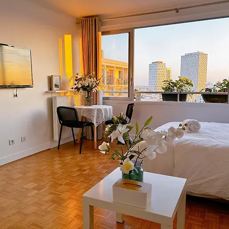 Apartment Large Charming In Paris