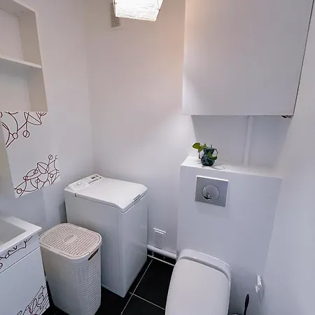 Apartman Large Charming In *